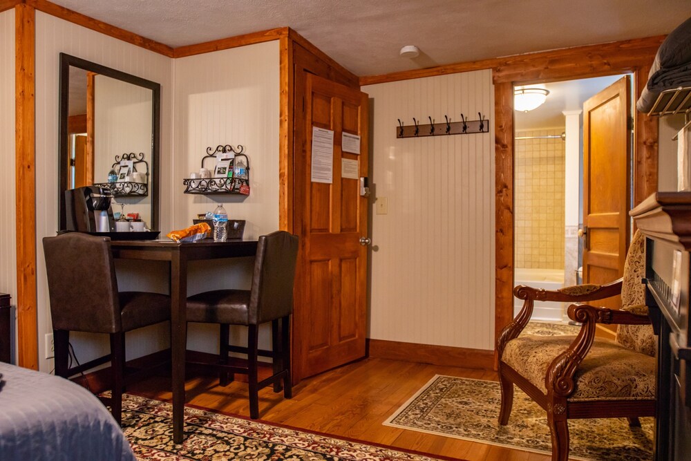 Hocking Hills Inn - photo 20