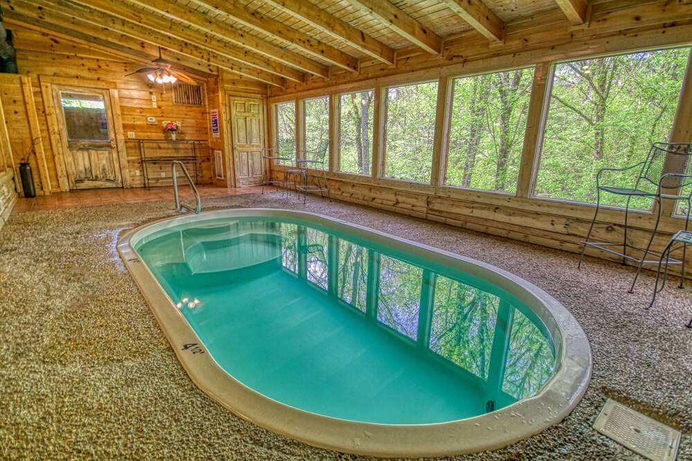 Gone Swimmin' #260 Cabin — 4-Star Luxury Hotel in Pigeon Forge, United States
