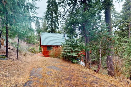 Deaver's Place - carbon neutral hotel in Unknown City