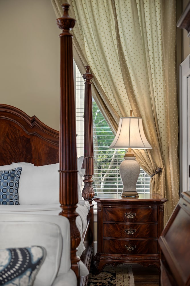 Hamilton Turner Inn - photo 25