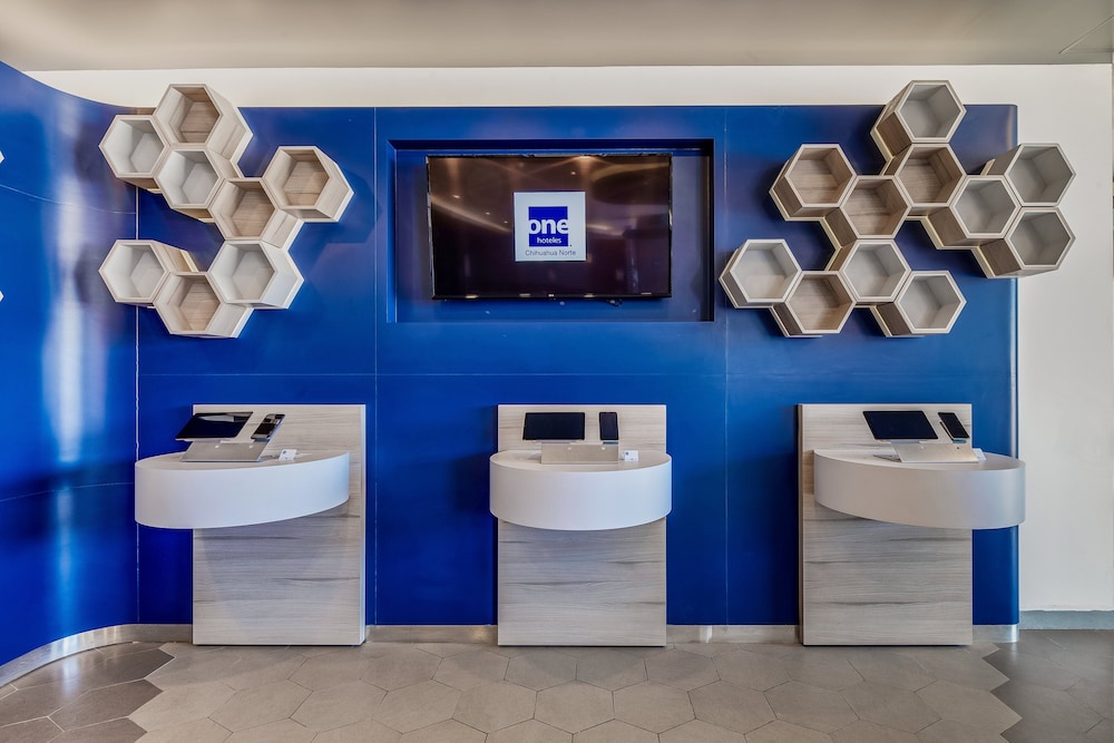 Check-in/check-out kiosk
