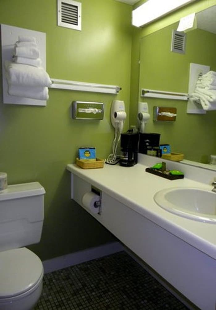 Baxter Park Inn - photo 18