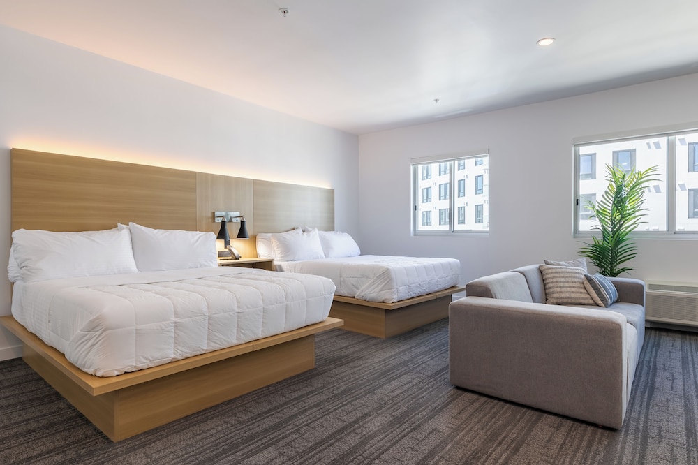 Hotel Mai Downtown Long Beach - photo 14