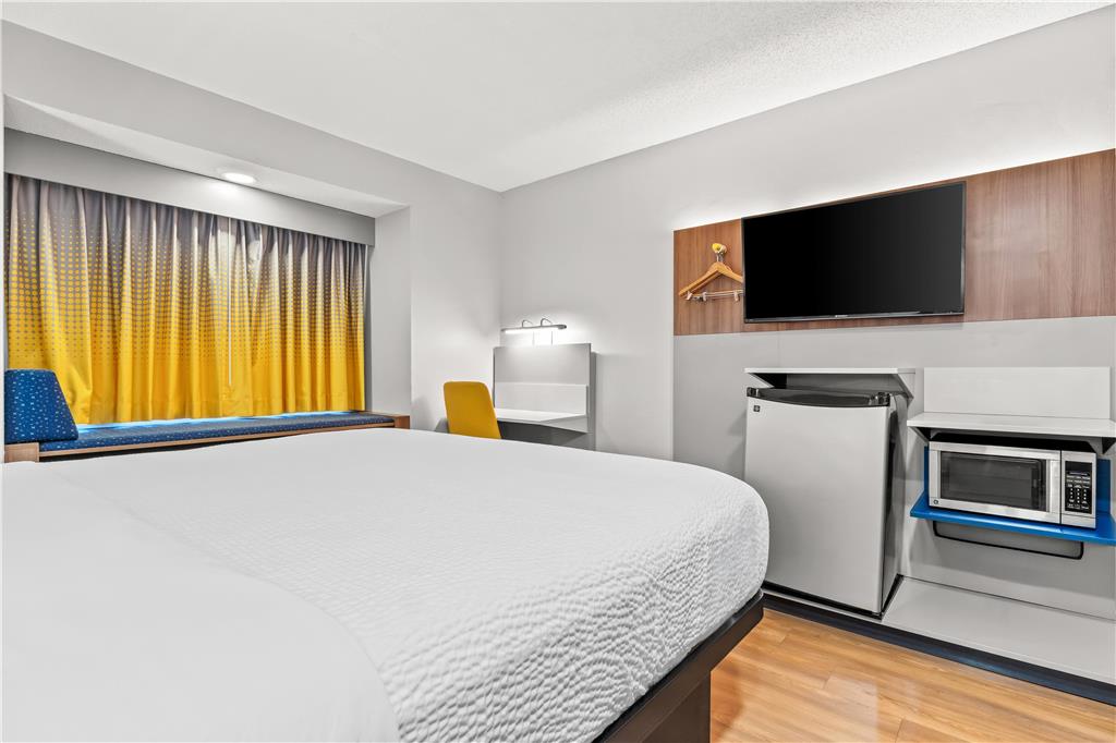 Microtel Inn & Suites by Wyndham Salisbury - photo 31