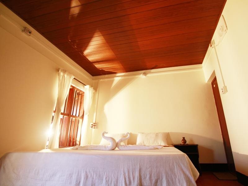 Ambadi's villa Lake view resort