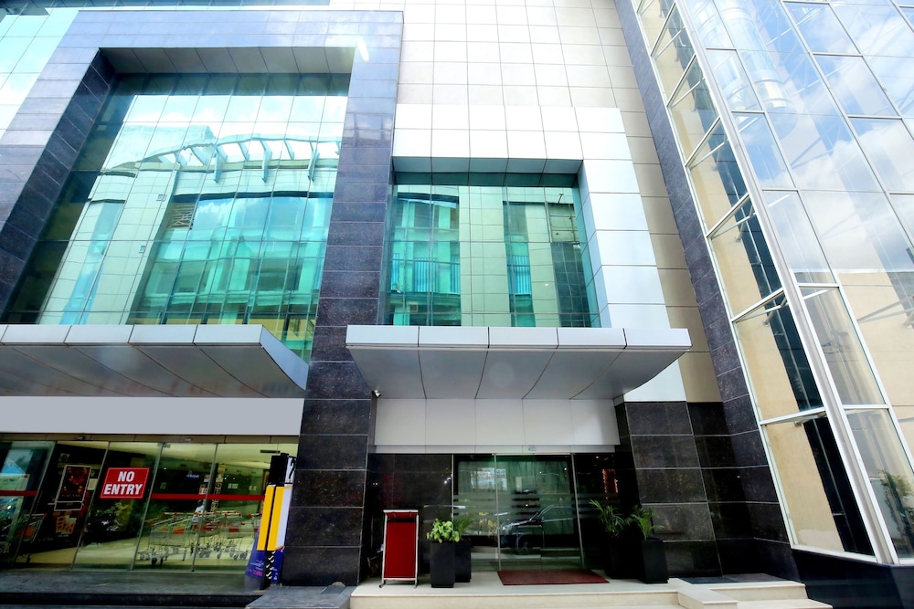 Capital O 4004 I Square - carbon neutral hotel in Baddi