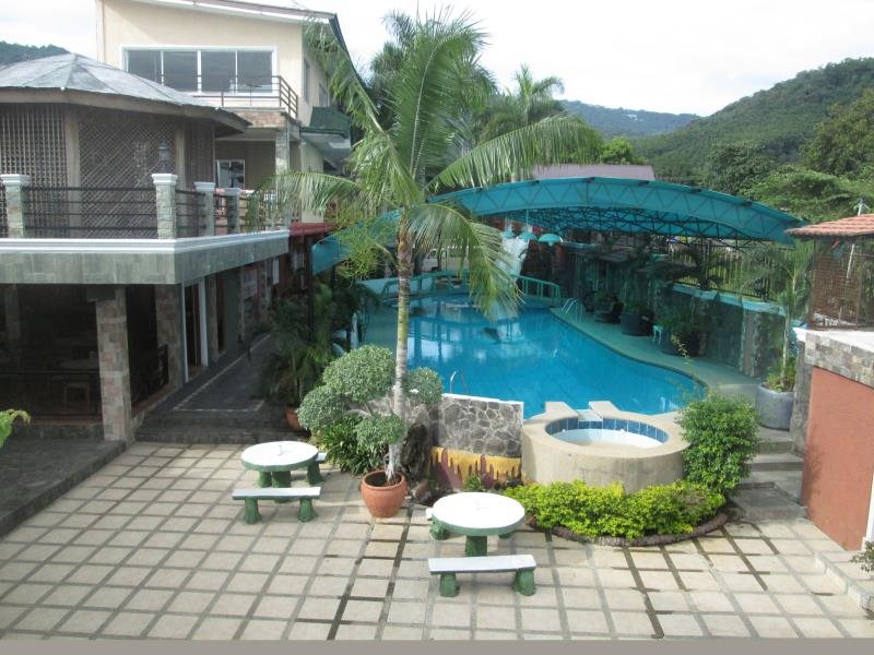 Villa Khristalene — 4-Star Luxury Hotel in Talisay, Philippines
