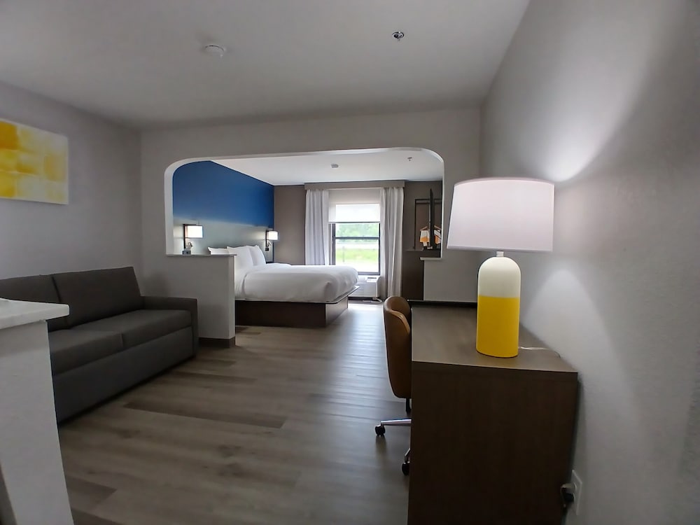 Comfort Inn Marion near Downtown & Blue Ridge PKWY - photo 37