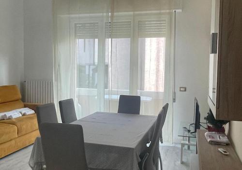 La Magnolia Apartments II Rose — 4-Star Luxury Hotel in Desenzano Del Garda, Italy