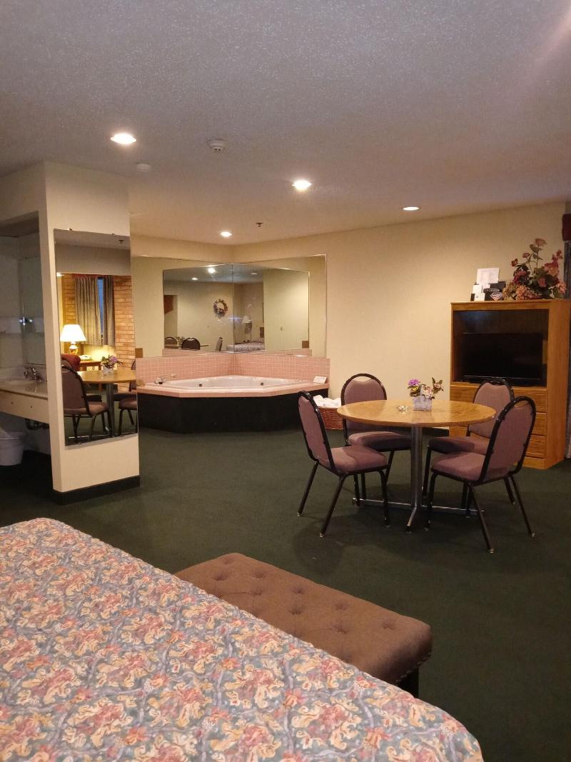 New Martinsville Inn - photo 26