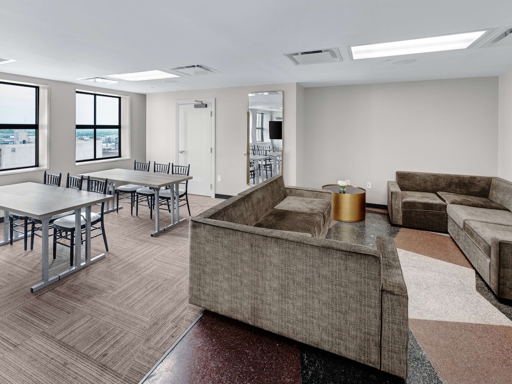 Tulsa Club Hotel Curio Collection by Hilton - photo 63