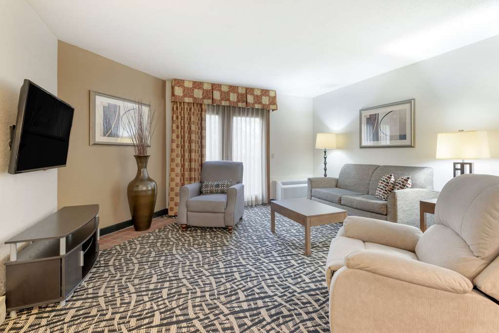 Quality Inn & Suites Mayo Clinic Area - photo 18