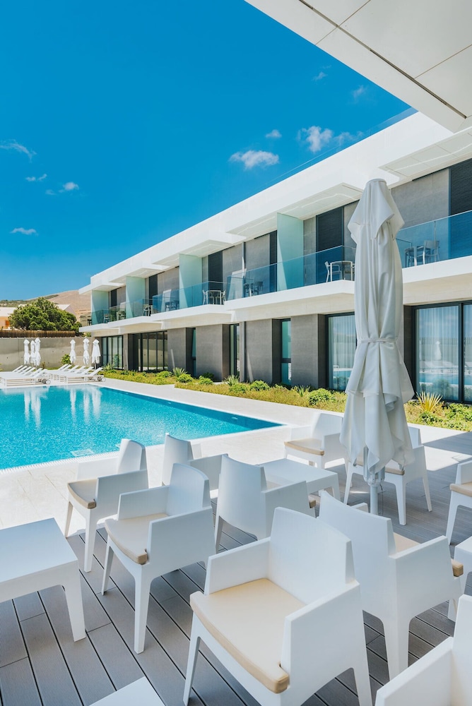 Vila Baleira Village — 4-Star Luxury Hotel in Vila Baleira, Portugal