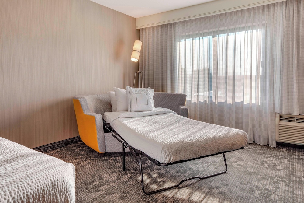 Courtyard by Marriott Cranbury South Brunswick - photo 15