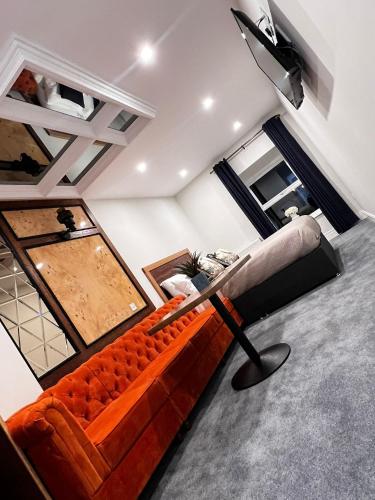 53 Luxury Rooms