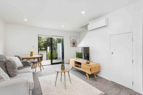 Exceptional Value For Money Sunny Warm 5 Mins CBD — 4-Star Luxury Hotel in Christchurch, New Zealand