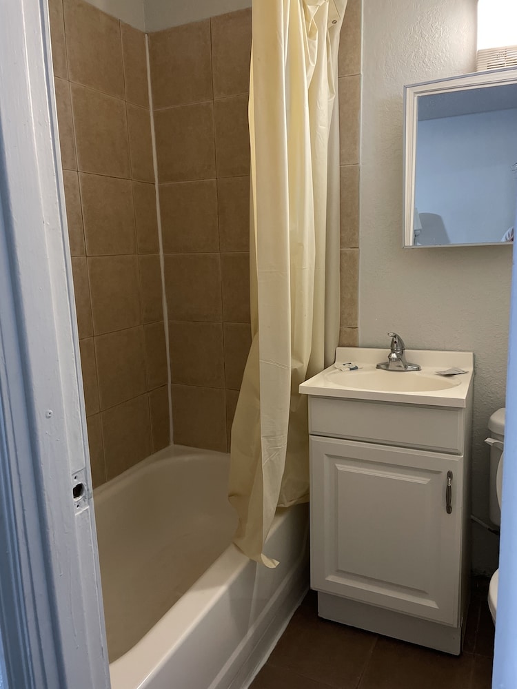 American Inn Motel - photo 12