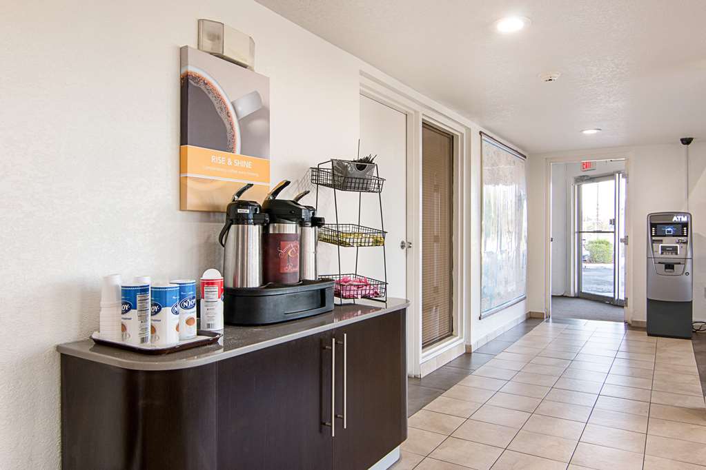 Motel 6 Tampa FL Fairgrounds - photo 19