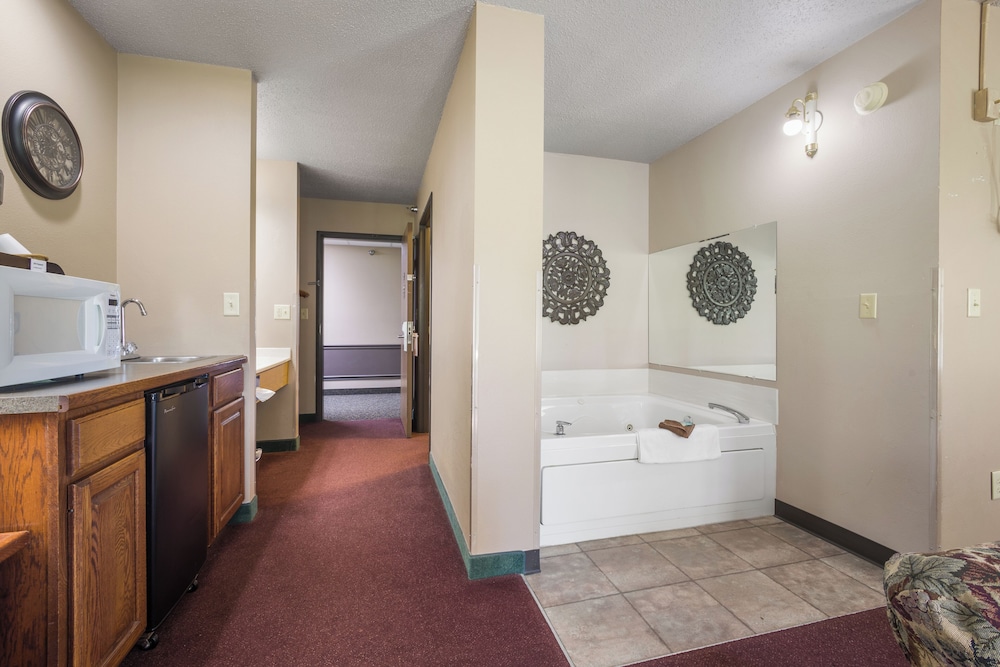 De Smet Super Deluxe Inn and Suites - photo 8