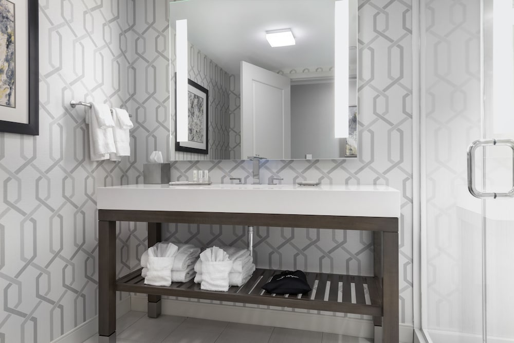 Courtyard by Marriott Edgewater NYC Area - photo 14