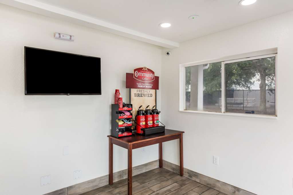 Studio 6 Extended Stay Jacksonville FL South - photo 21