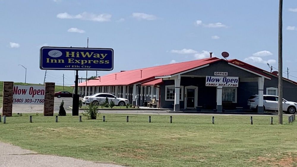 HiWay Inn Express Elk City Route 66 - featured photo