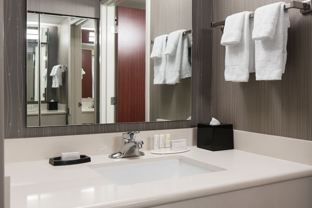Courtyard by Marriott Seattle Federal Way - photo 10