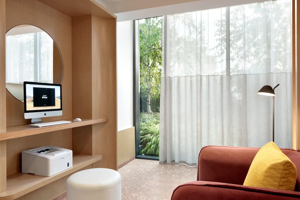 Hotel Indigo Williamsburg Brooklyn by IHG - photo 29