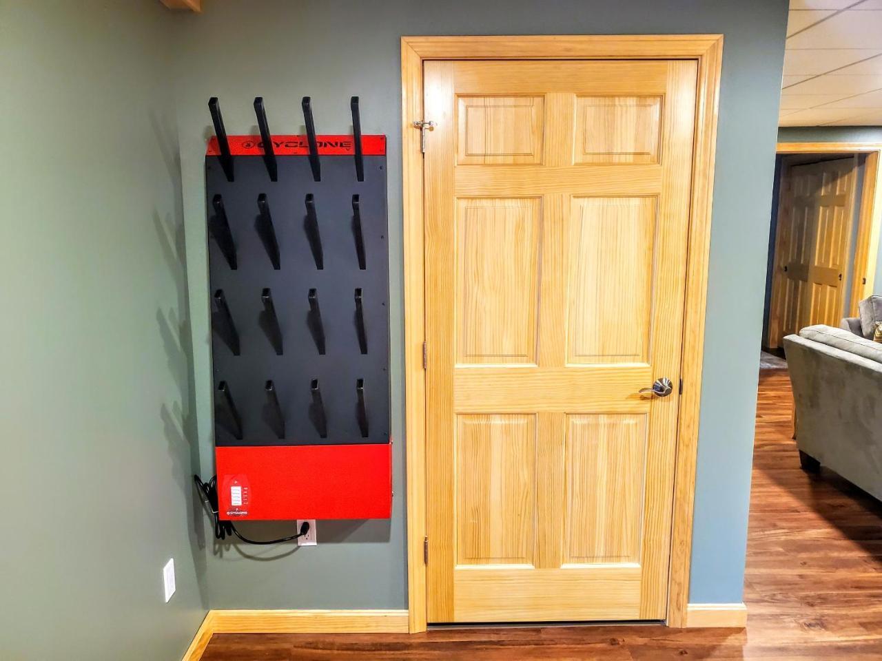 O6 Newly renovated with high class upgrades Great ski access boot warmer ski rack yard AC - photo 9