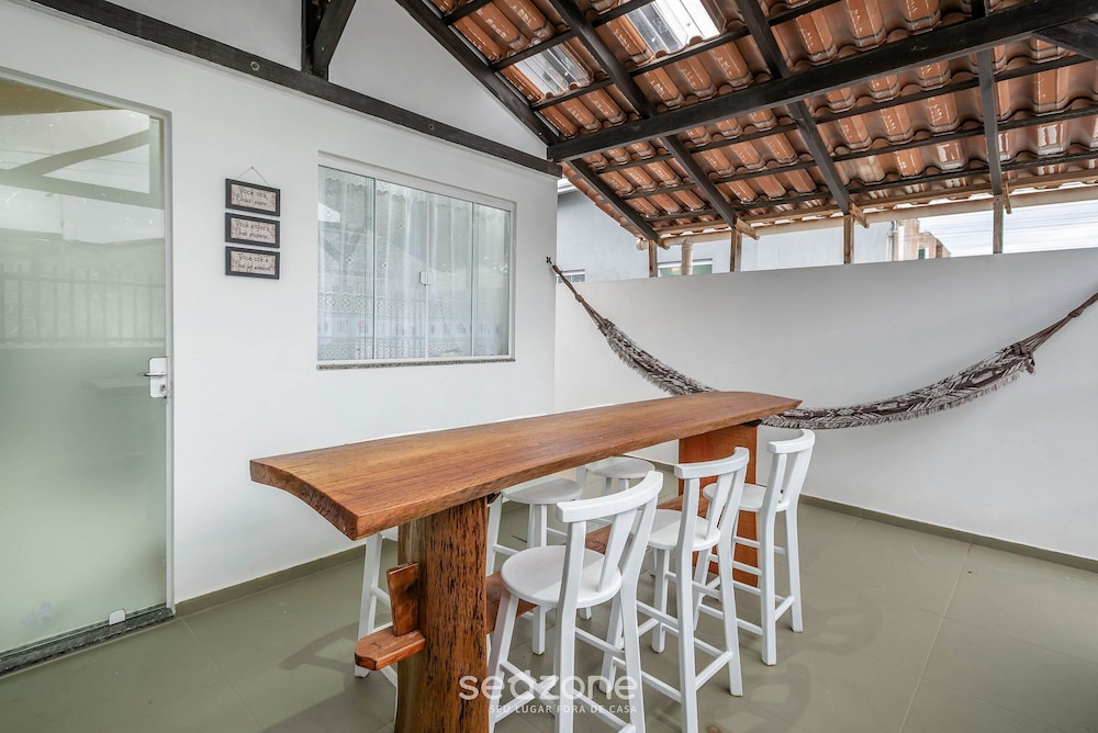 Complete House Just Minutes From the Beach Jcs0874
