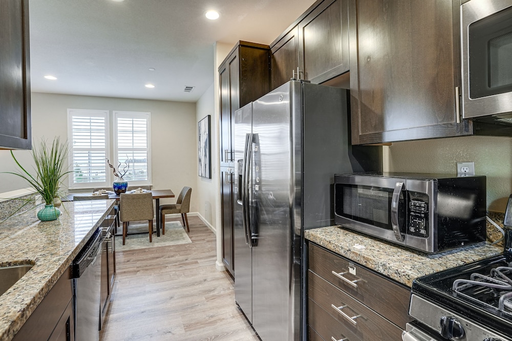 Richmond Vacation Rental: 1 Mi to Shoreline - photo 10