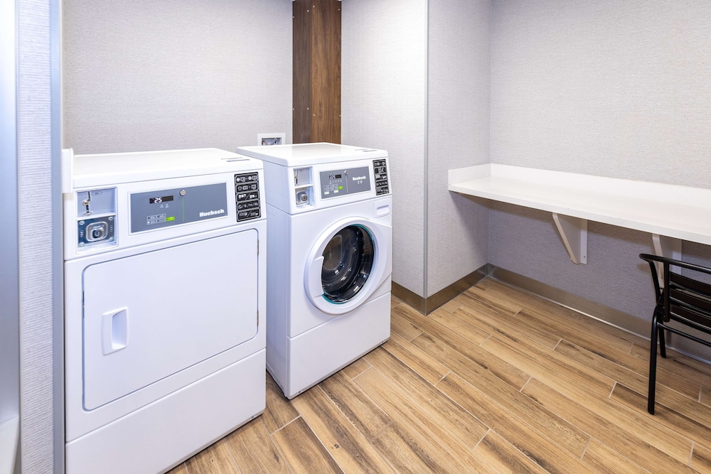 Hampton Inn by Hilton Selma - photo 29