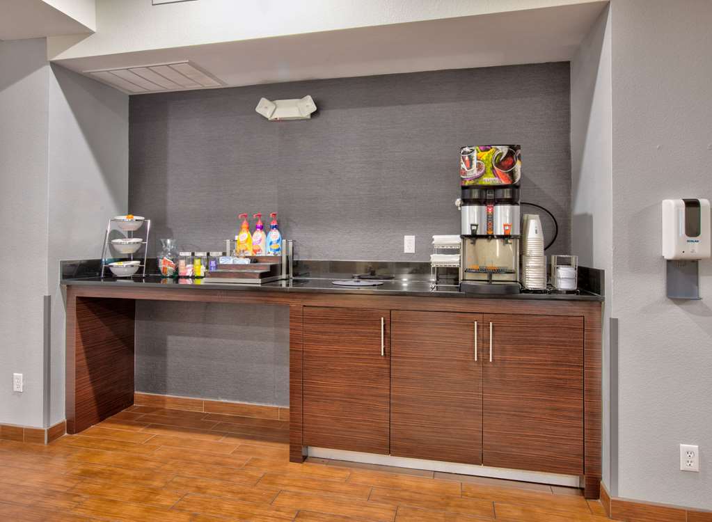 Wingate by Wyndham Longview North - photo 46
