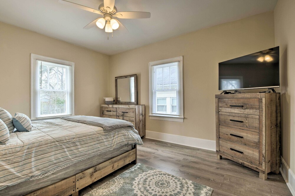Inviting Home 1 Mi To High Point University 17403467 — High Point