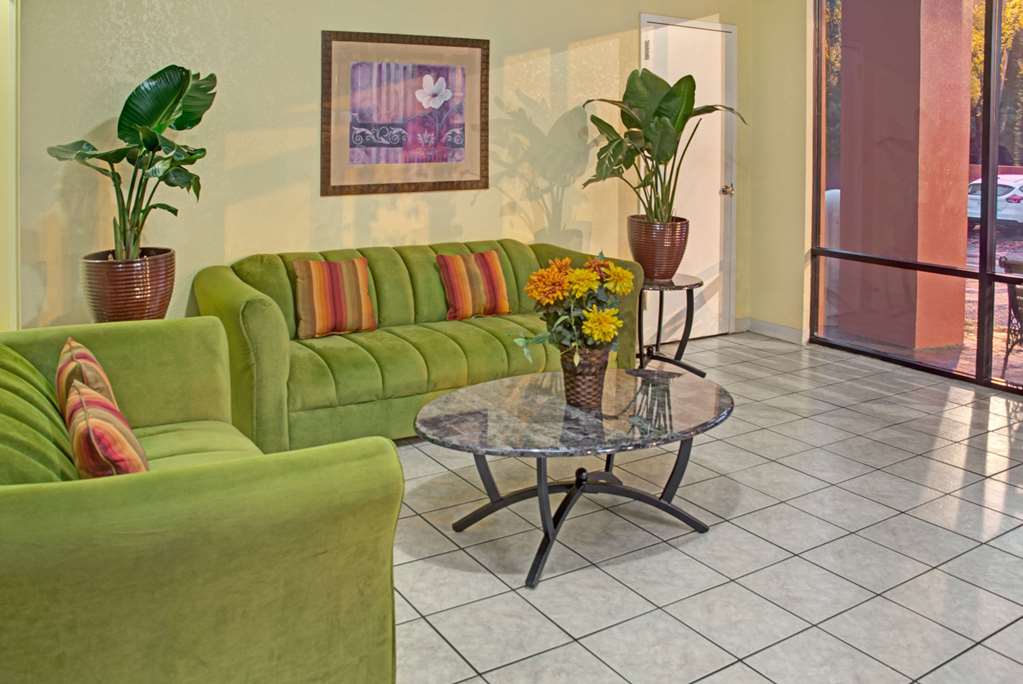 Days Inn by Wyndham Cocoa Cruiseport West At I 95 524 - photo 4