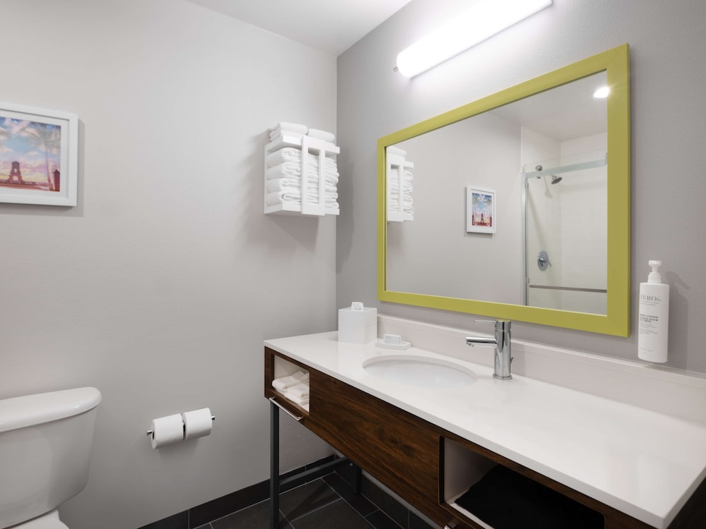 Hampton Inn West Palm Beach Florida Turnpike - photo 30