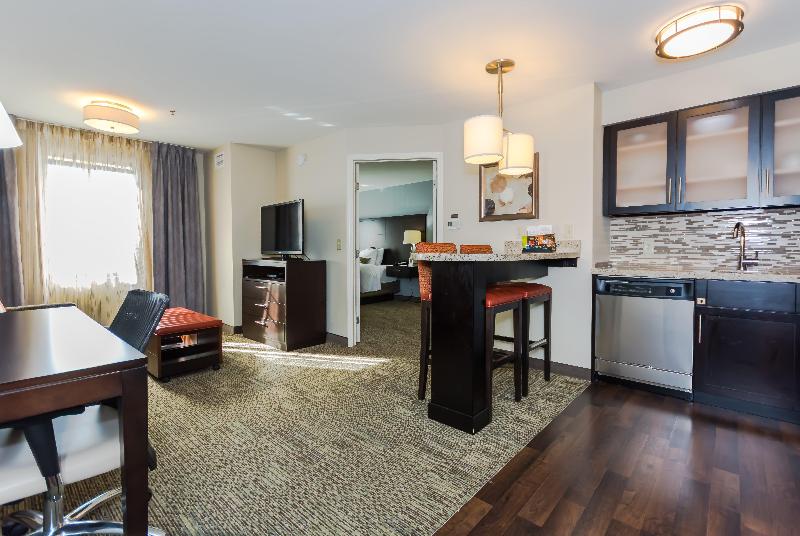 Staybridge Suites Grand Forks by IHG - photo 39