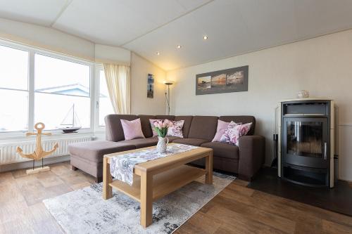 Ferienhaus Zum Seepferdchen Mellumplate 06 in Dorum, Germany