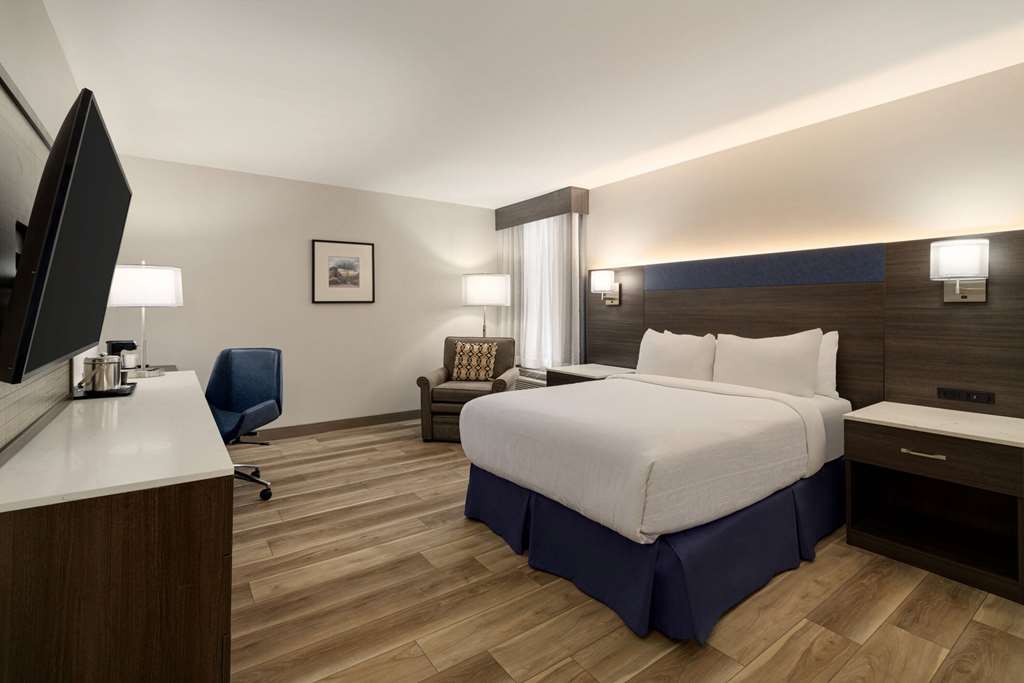 Wyndham Phoenix Airport Tempe - photo 17