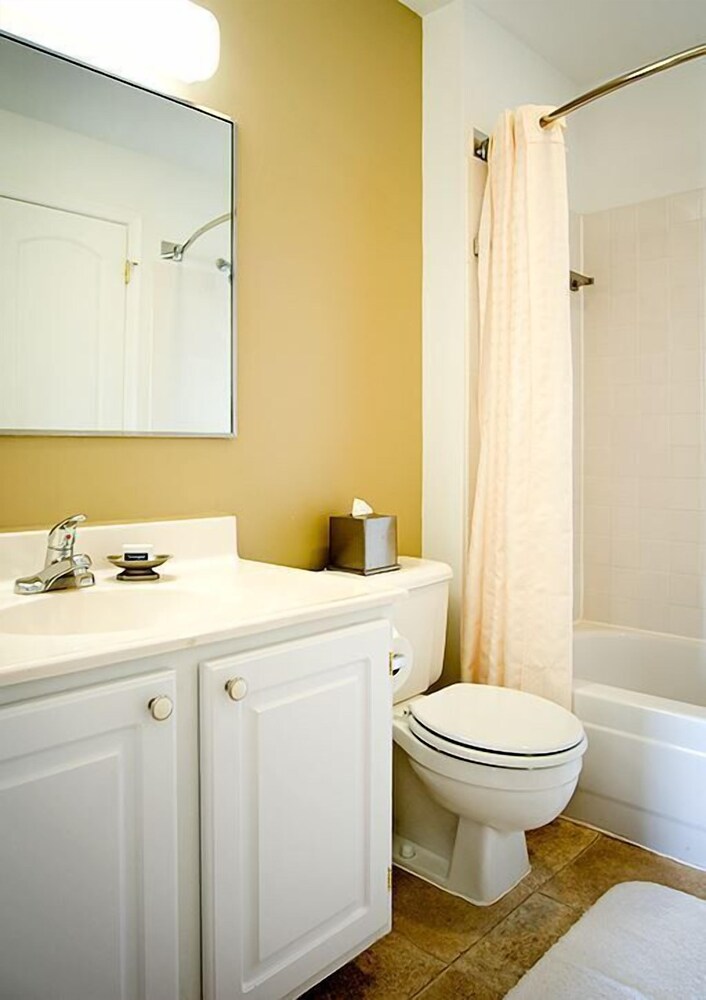 Oakwood At Elle Of Buckhead - photo 4