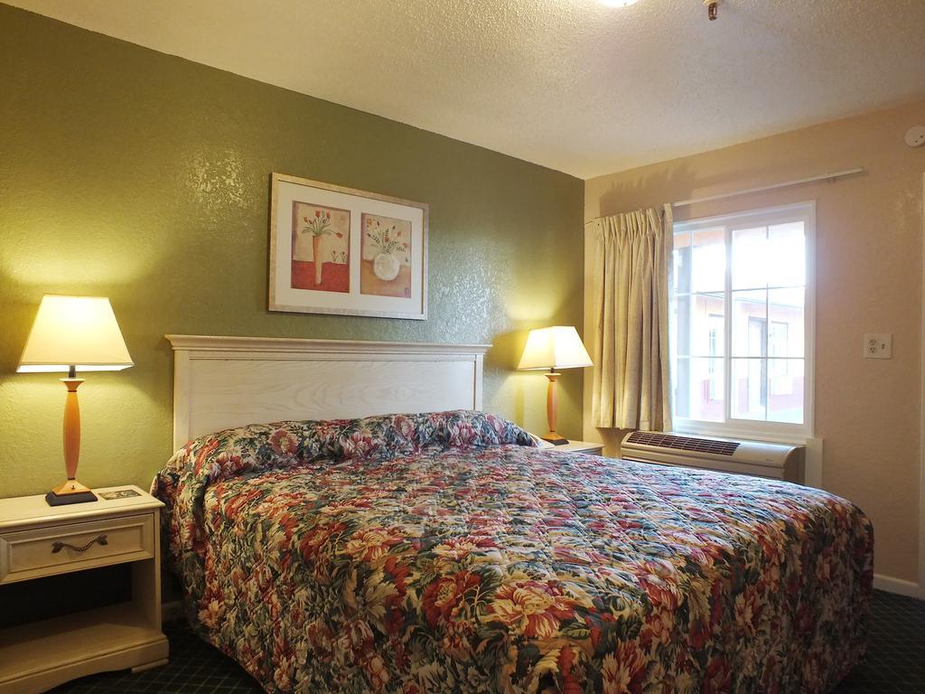 American Inn Chico - photo 14