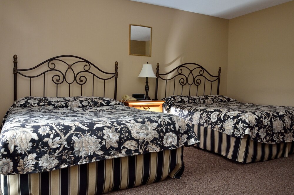 Four Seasons Country Inn - photo 10