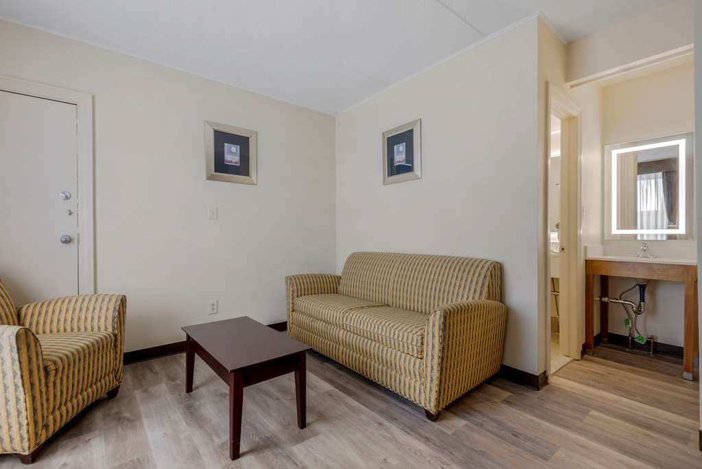 Quality Inn & Suites New Hartford Utica - photo 22