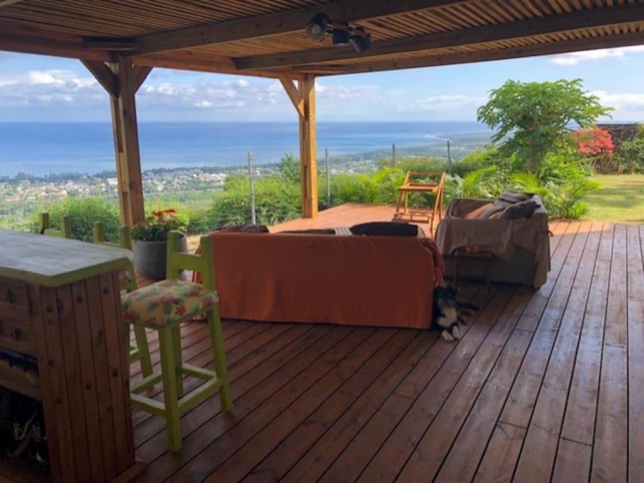 Endroit calme vue exceptionnelle sur la mer. — 4-Star Luxury Hotel in Saint-Paul, Réunion