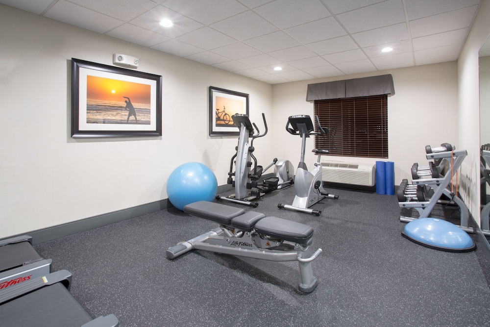 Holiday Inn Express Hotel & Suites Concordia by IHG - photo 23