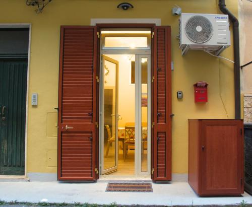Casa Vacanze Michelangelo — 4-Star Luxury Hotel in Letojanni, Italy