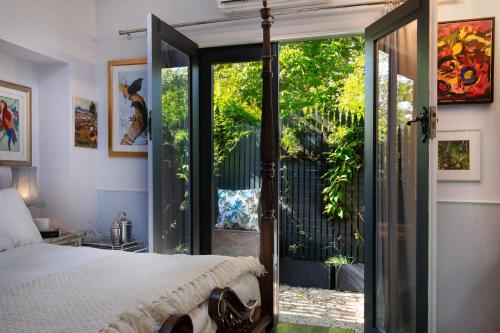 The Art Retreat — 4-Star Luxury Hotel in Daylesford, Australia