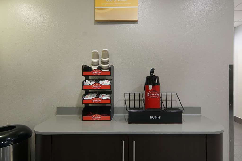 Motel 6 Fort Worth TX Downtown East - photo 15