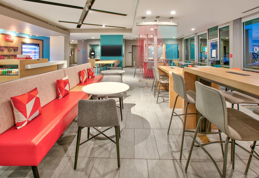 avid hotel Austin Tech Ridge by IHG - photo 43