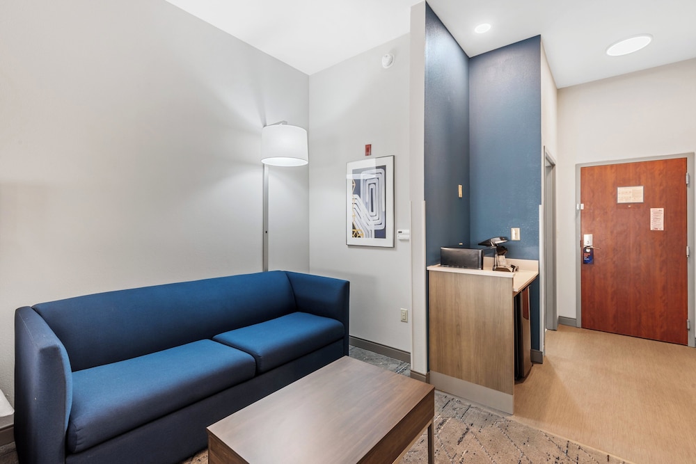 Holiday Inn Express & Suites Maumelle Little Rock NW by IHG - photo 19